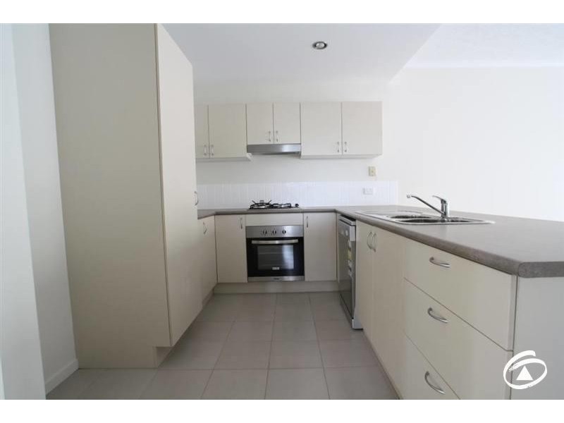 2/111-113 Martyn Street, Parramatta Park QLD 4870