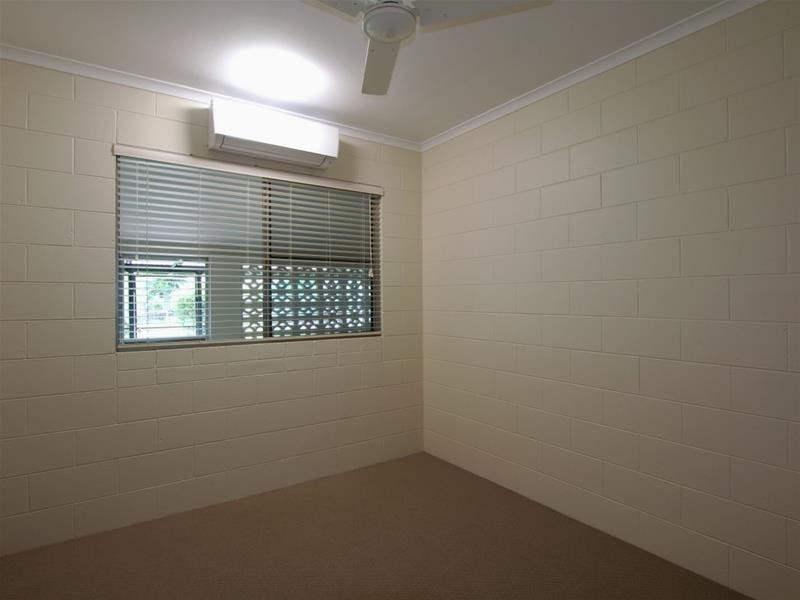 17 Lynette Street, Woree QLD 4868