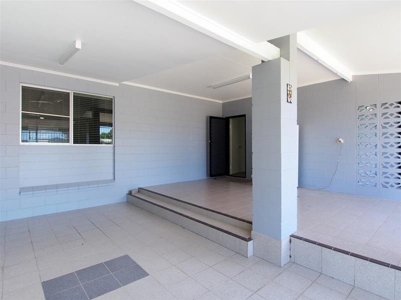 17 Lynette Street, Woree QLD 4868