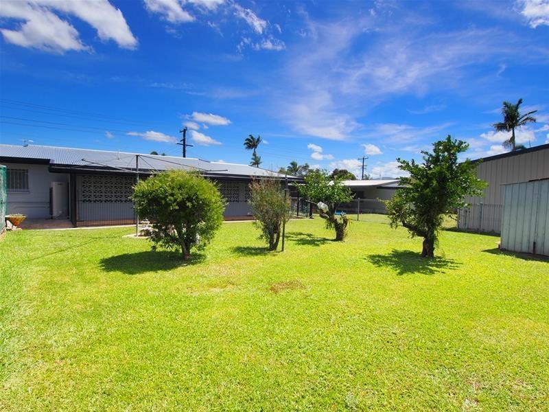 17 Lynette Street, Woree QLD 4868