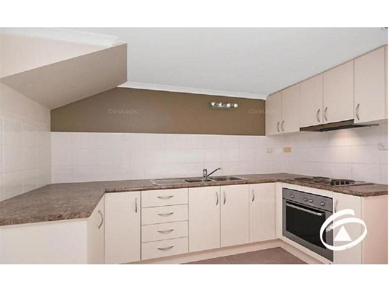 4/404 McCoombe Street, Mooroobool QLD 4870