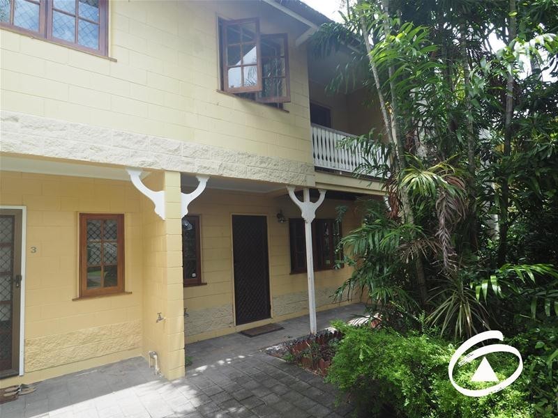 4/404 McCoombe Street, Mooroobool QLD 4870