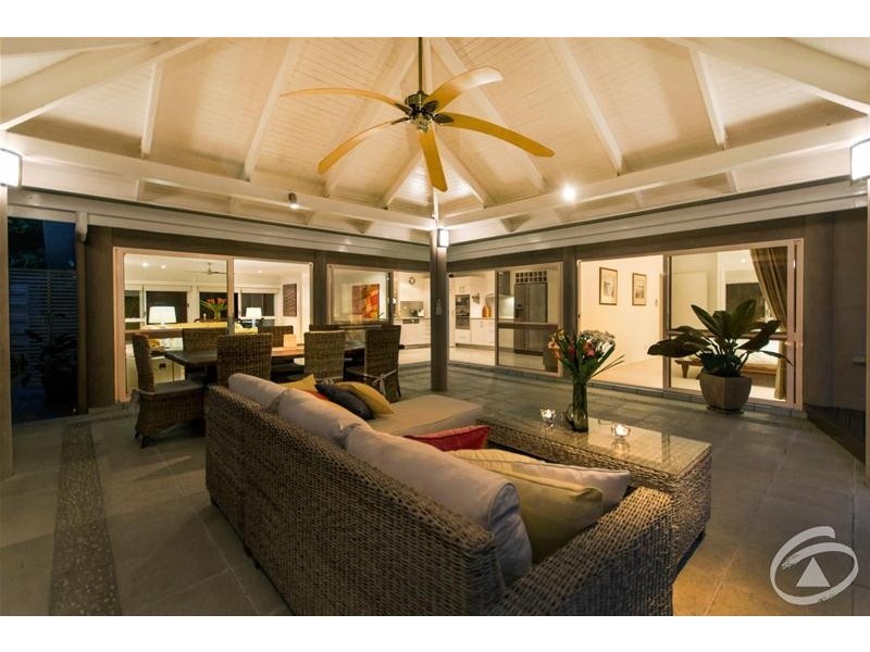 5-7 Turtle Close, Clifton Beach QLD 4879