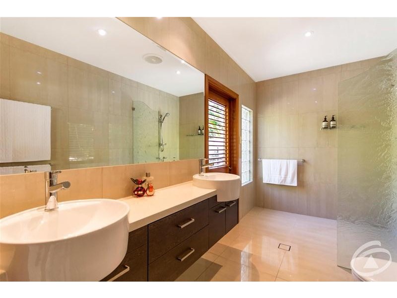 5-7 Turtle Close, Clifton Beach QLD 4879