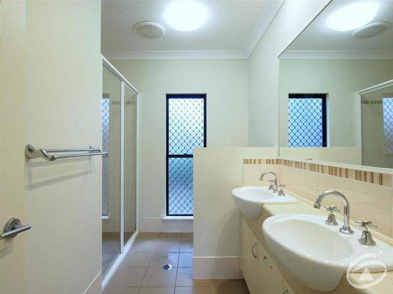 3 Chystanthus Street, Trinity Park QLD 4879