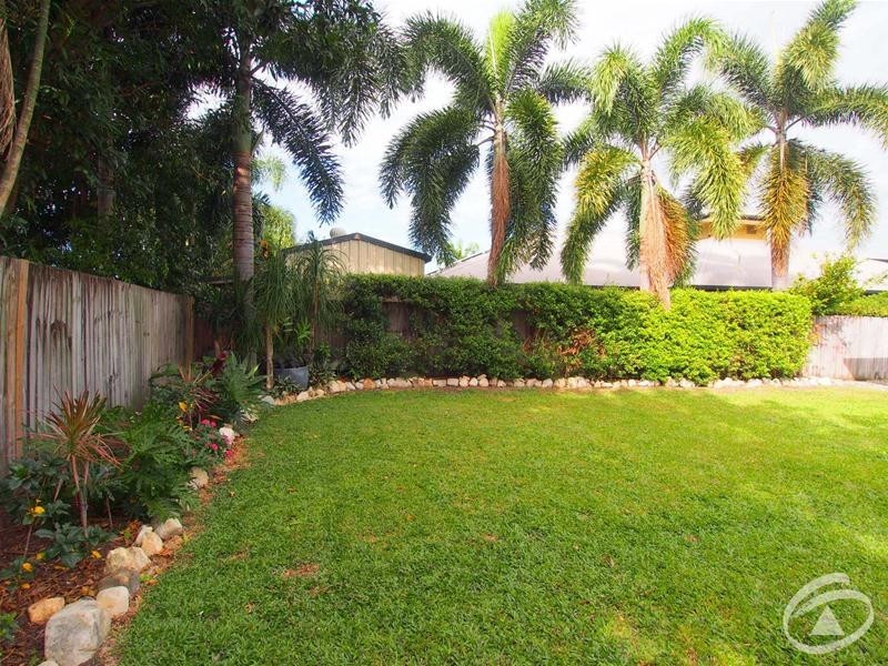 3 Chystanthus Street, Trinity Park QLD 4879
