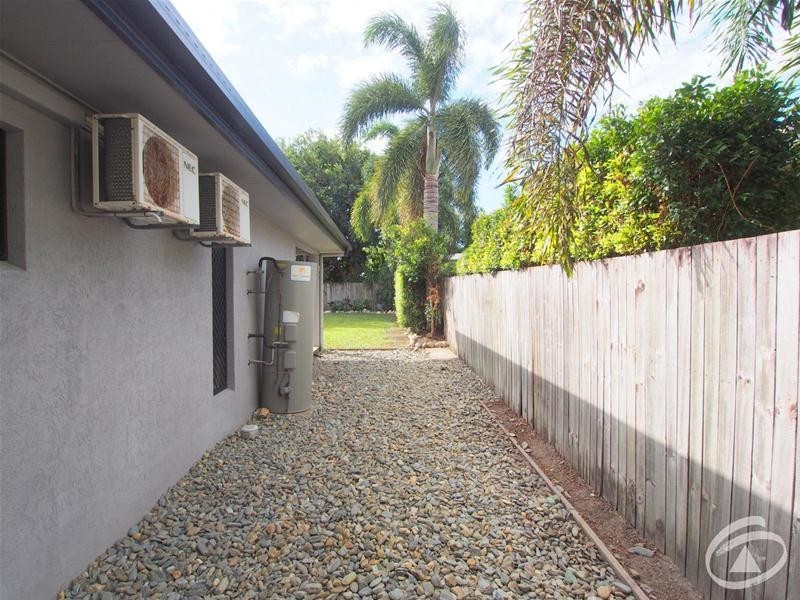 3 Chystanthus Street, Trinity Park QLD 4879