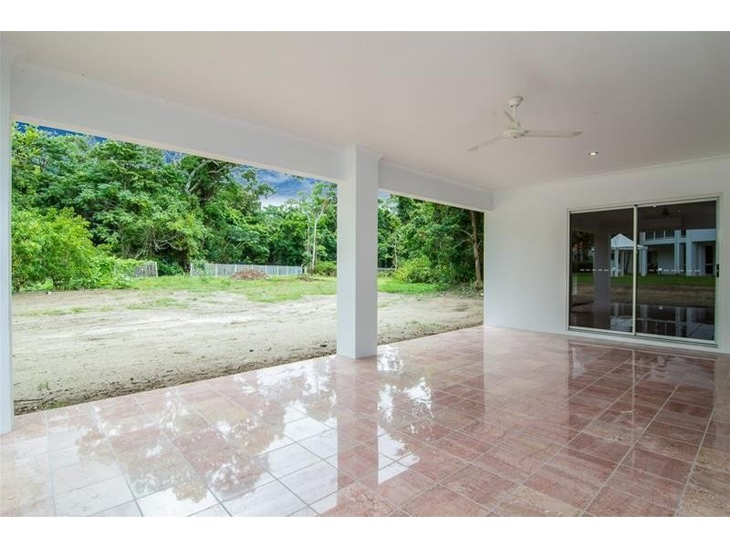 Kewarra Beach QLD 4879