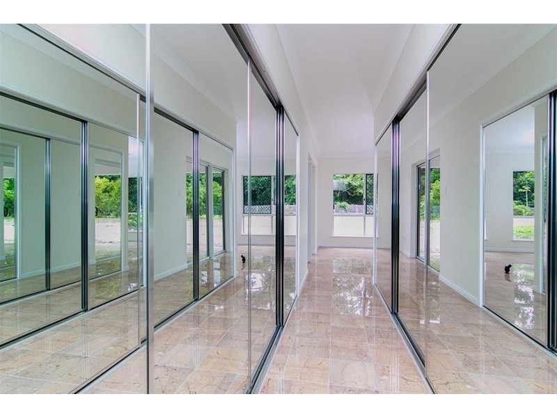 Kewarra Beach QLD 4879