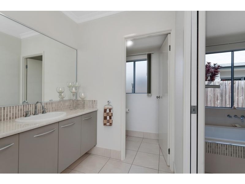 1 Gurrumbah Link, Smithfield QLD 4878