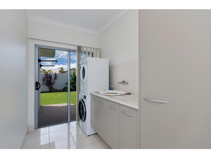 1 Gurrumbah Link, Smithfield QLD 4878
