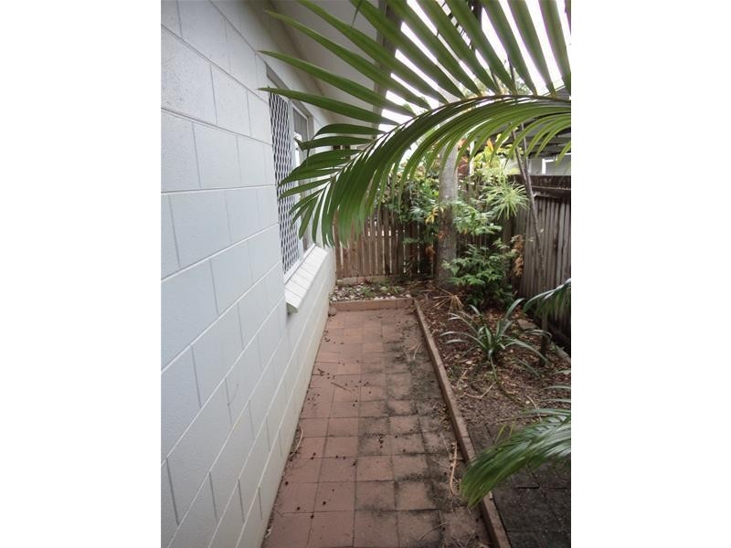 3/165 Mayers Street/Halligan Street, Manunda QLD 4870