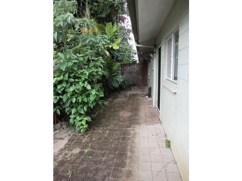 3/165 Mayers Street/Halligan Street, Manunda QLD 4870