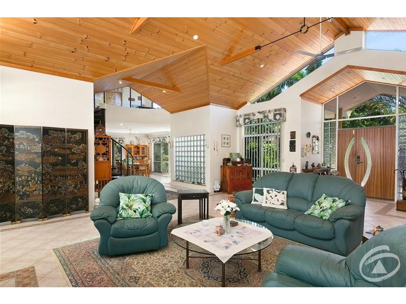 3 Whitehaven Court, Clifton Beach QLD 4879