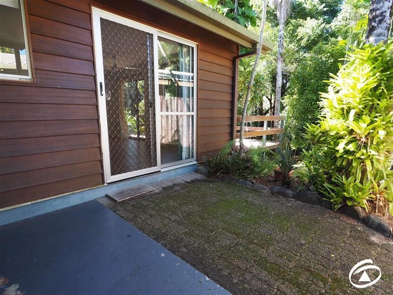 1/23 Heavey Crescent, Whitfield QLD 4870