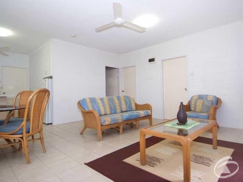 1/222 Fearnley  Street, Parramatta Park QLD 4870