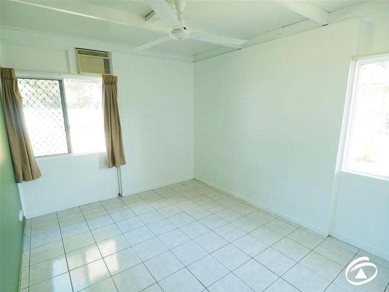 193 Mann  Street, Westcourt QLD 4870