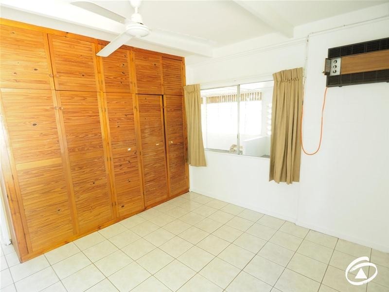 193 Mann  Street, Westcourt QLD 4870