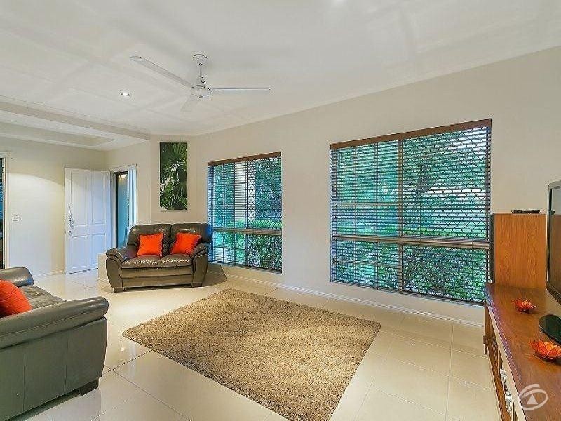 37 Summer Hill Drive, Mooroobool QLD 4870