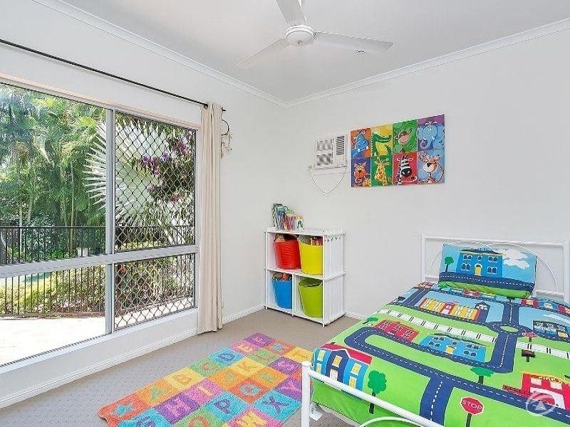 37 Summer Hill Drive, Mooroobool QLD 4870