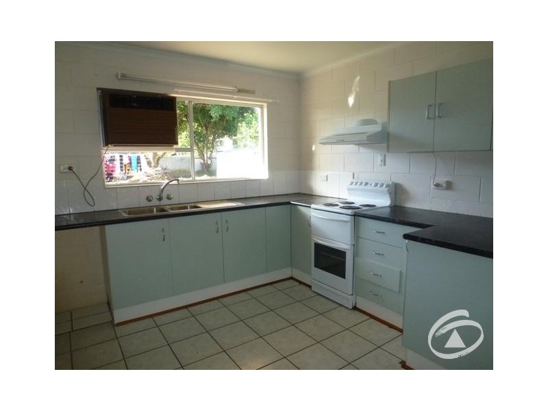 2/4 Eureka Street, Manunda QLD 4870