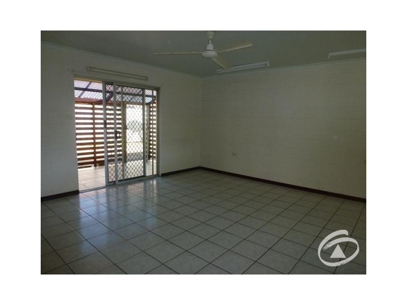 2/4 Eureka Street, Manunda QLD 4870