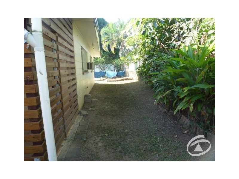 2/4 Eureka Street, Manunda QLD 4870