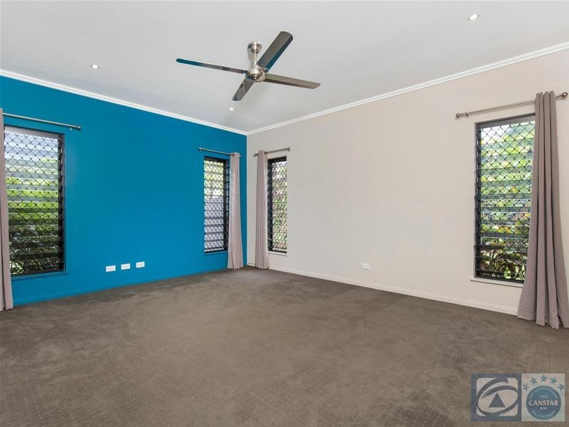 15 McBride Street, Redlynch QLD 4870