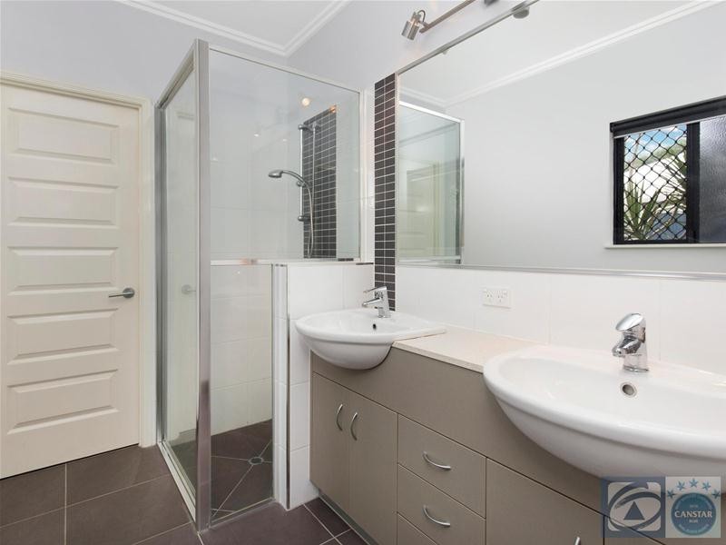 15 McBride Street, Redlynch QLD 4870