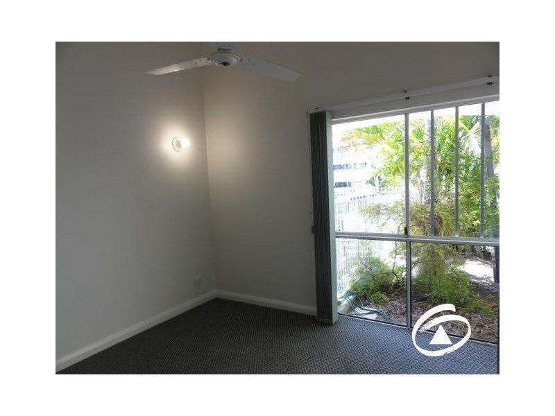 1/14 Upward Street, Cairns North QLD 4870