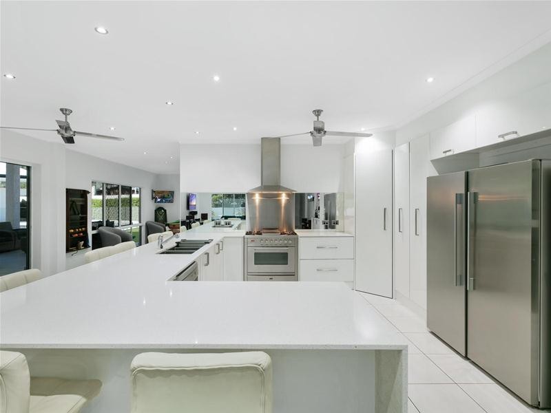 5 Bligh Close, Clifton Beach QLD 4879