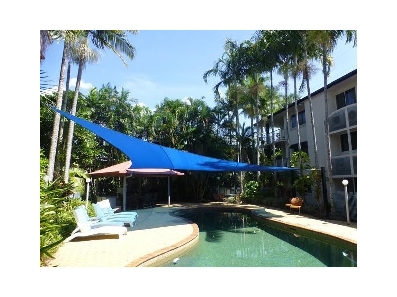 2/672 Bruce Highway, Woree QLD 4868