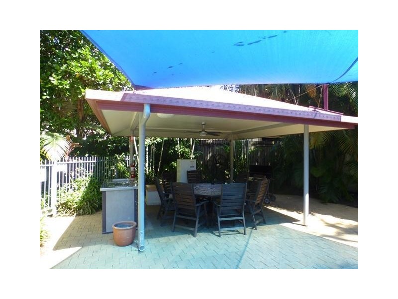 2/672 Bruce Highway, Woree QLD 4868