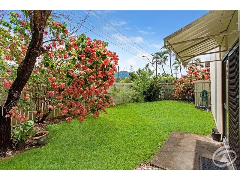 1/110 Windarra Street, Woree QLD 4868