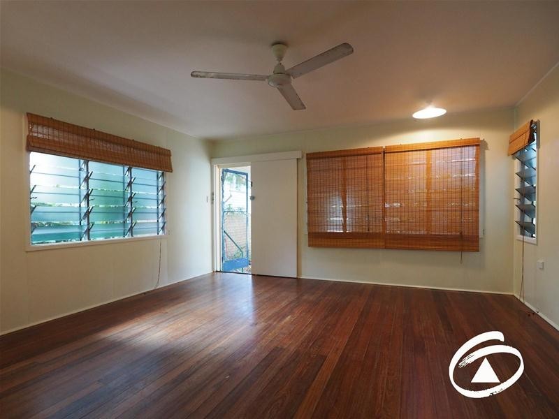 4/81 Digger Street, Cairns North QLD 4870