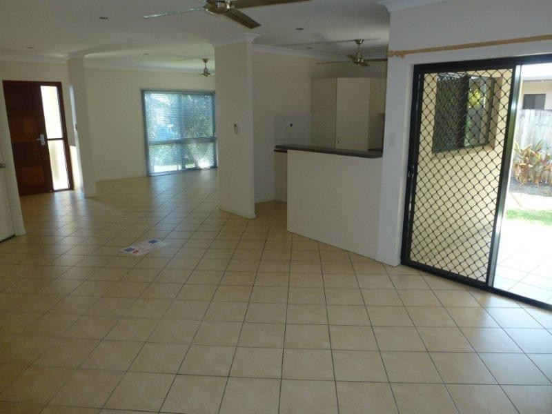 34 Tydeman Crescent, Clifton Beach QLD 4879