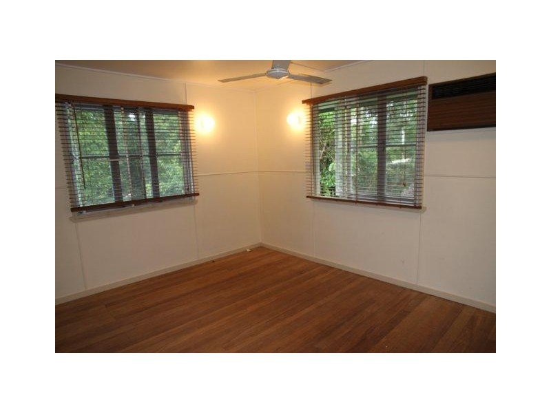 88 Progress Road, White Rock QLD 4868