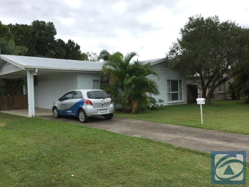 8 Fishburn Street, Bentley Park QLD 4869