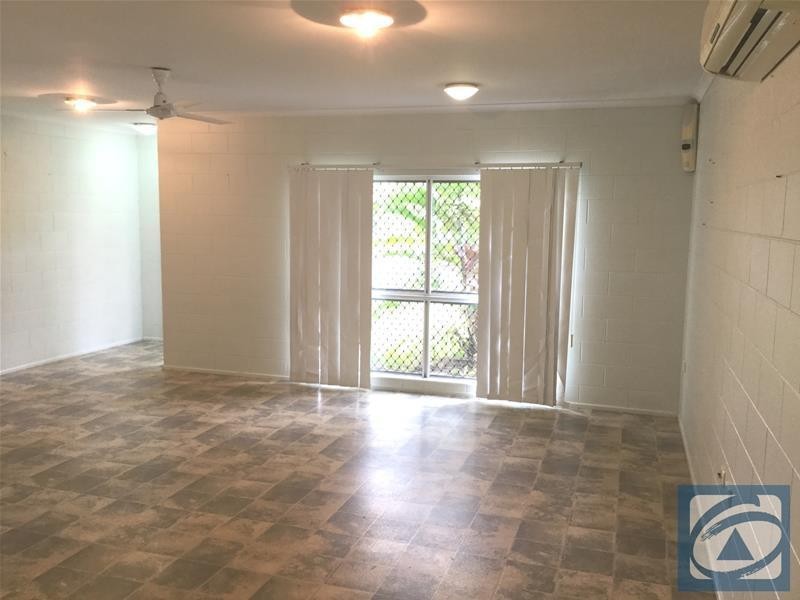 8 Fishburn Street, Bentley Park QLD 4869