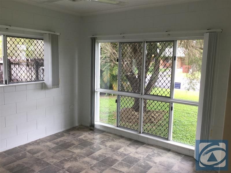 8 Fishburn Street, Bentley Park QLD 4869