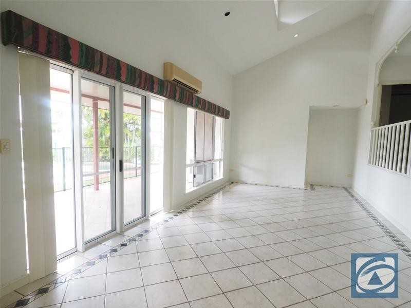 2 Greenock Way, Brinsmead QLD 4870