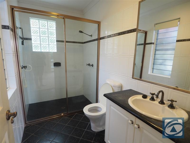 2 Greenock Way, Brinsmead QLD 4870