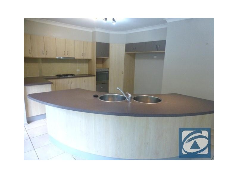 2 Ben Bolt Close, Redlynch QLD 4870