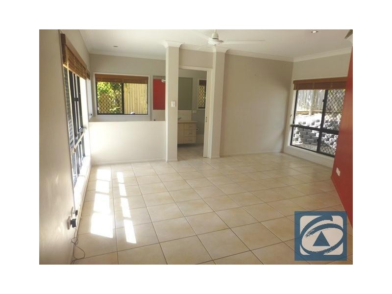 2 Ben Bolt Close, Redlynch QLD 4870