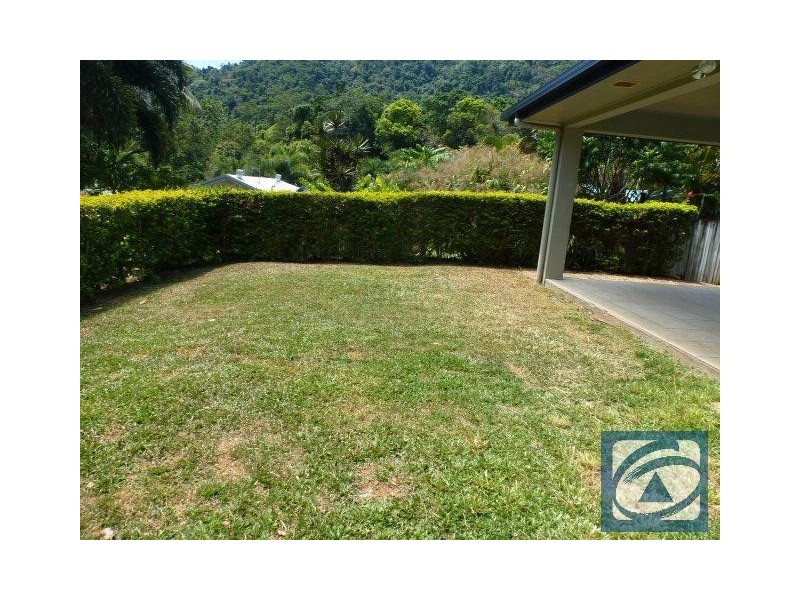 2 Ben Bolt Close, Redlynch QLD 4870