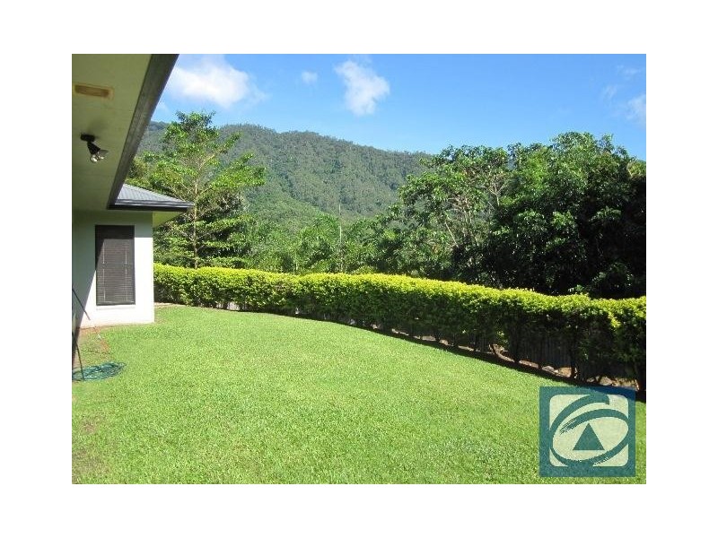 2 Ben Bolt Close, Redlynch QLD 4870