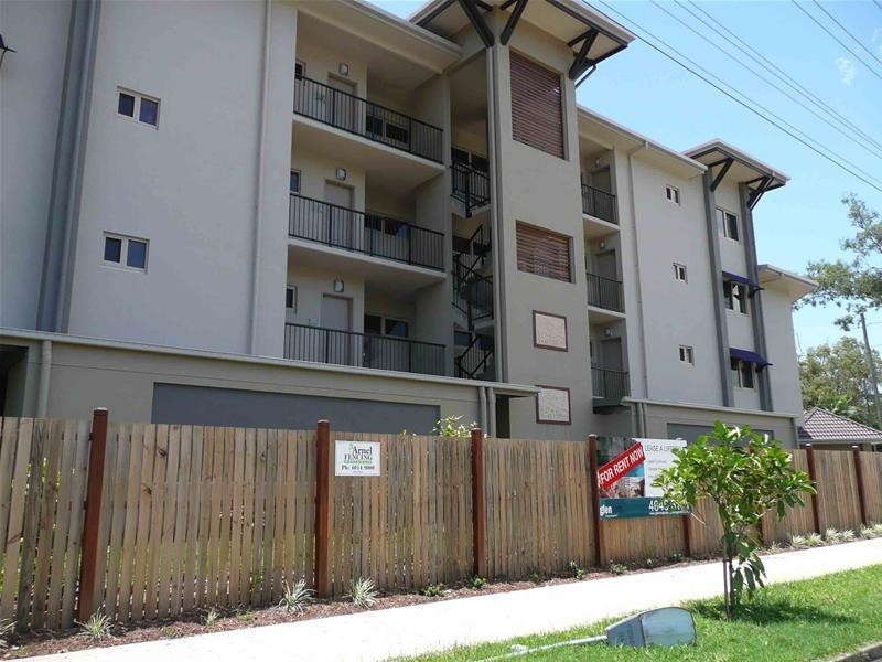 117/22-24 Ward Street, Mooroobool QLD 4870