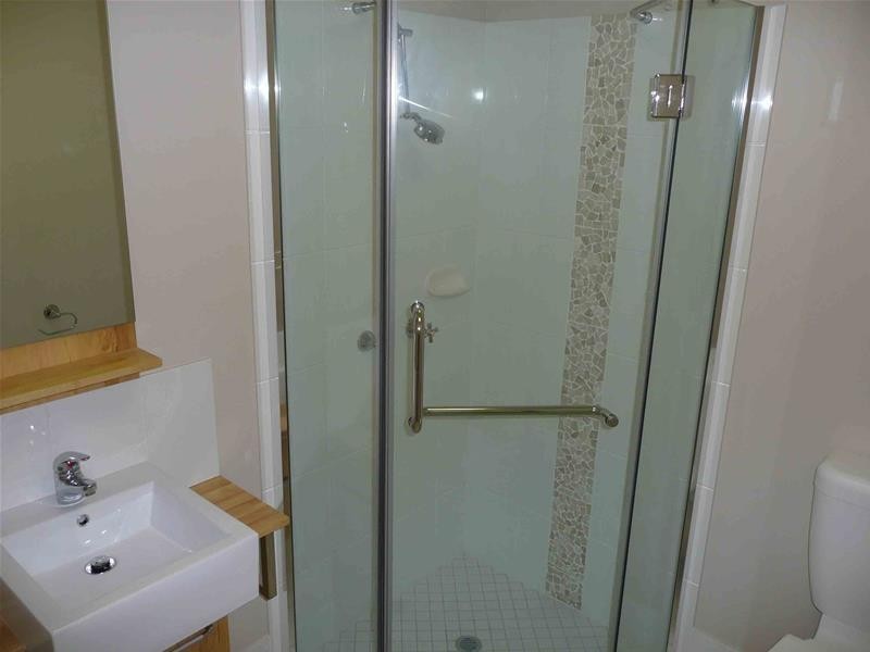 117/22-24 Ward Street, Mooroobool QLD 4870