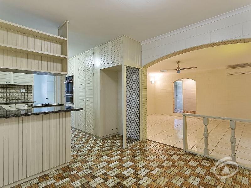 32 Wirrah Street, Bayview Heights QLD 4868