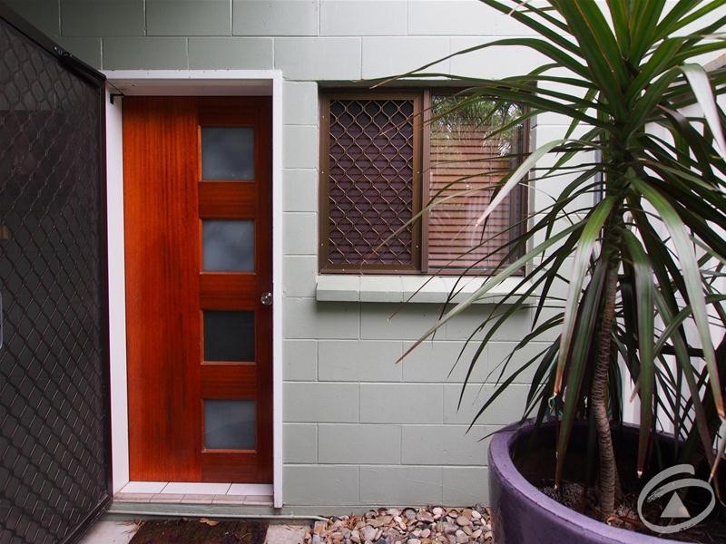 8/25-31 Hibiscus Lane, Holloways Beach QLD 4878